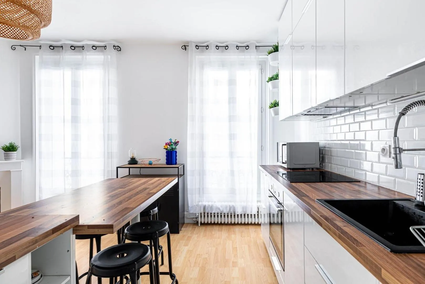 Guestready - Confort Moderne Dans Le 18E Paris Apartment